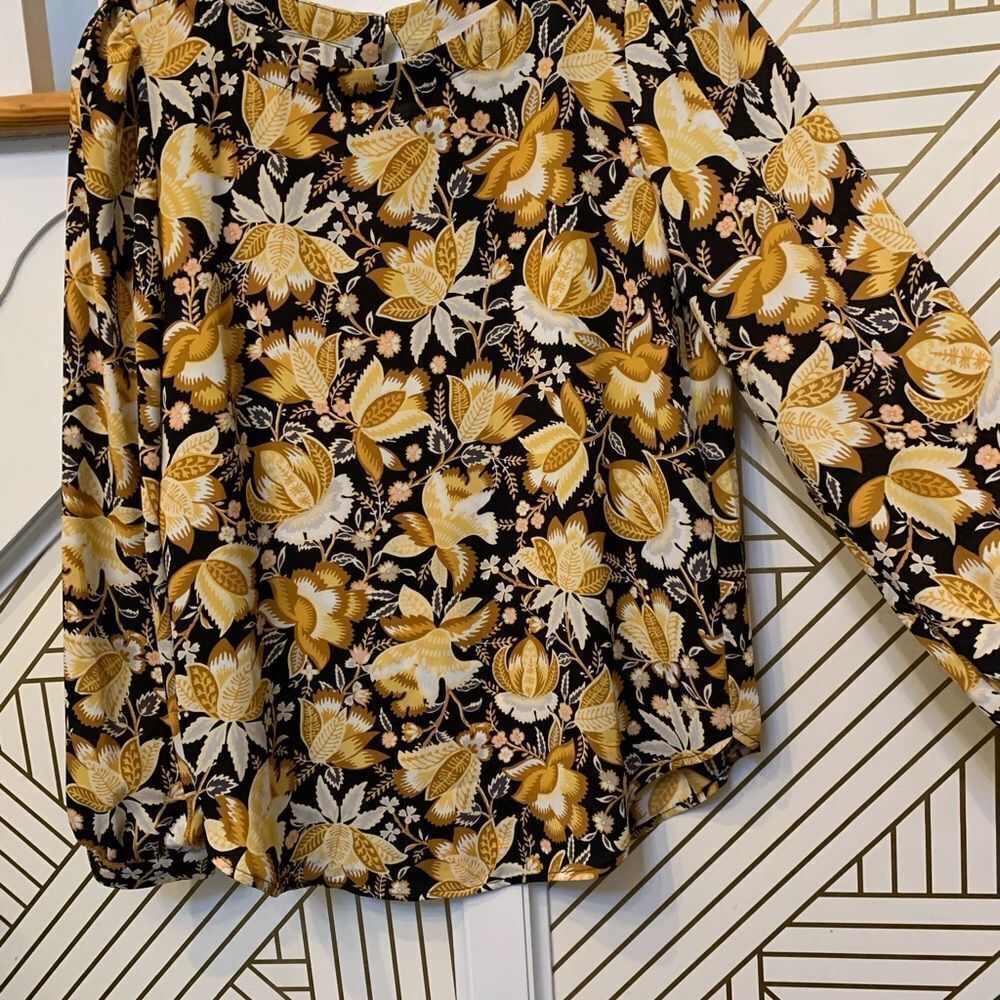 Loft Blouse - Picture 3 of 5